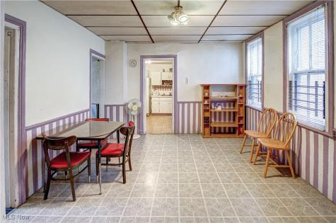 1593 E 45th Street Cleveland OH 44103