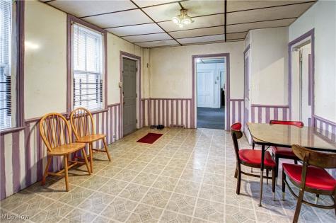 1593 E 45th Street Cleveland OH 44103