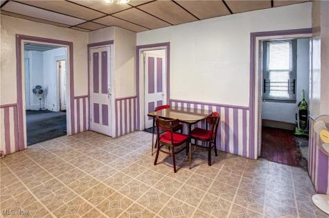 1593 E 45th Street Cleveland OH 44103