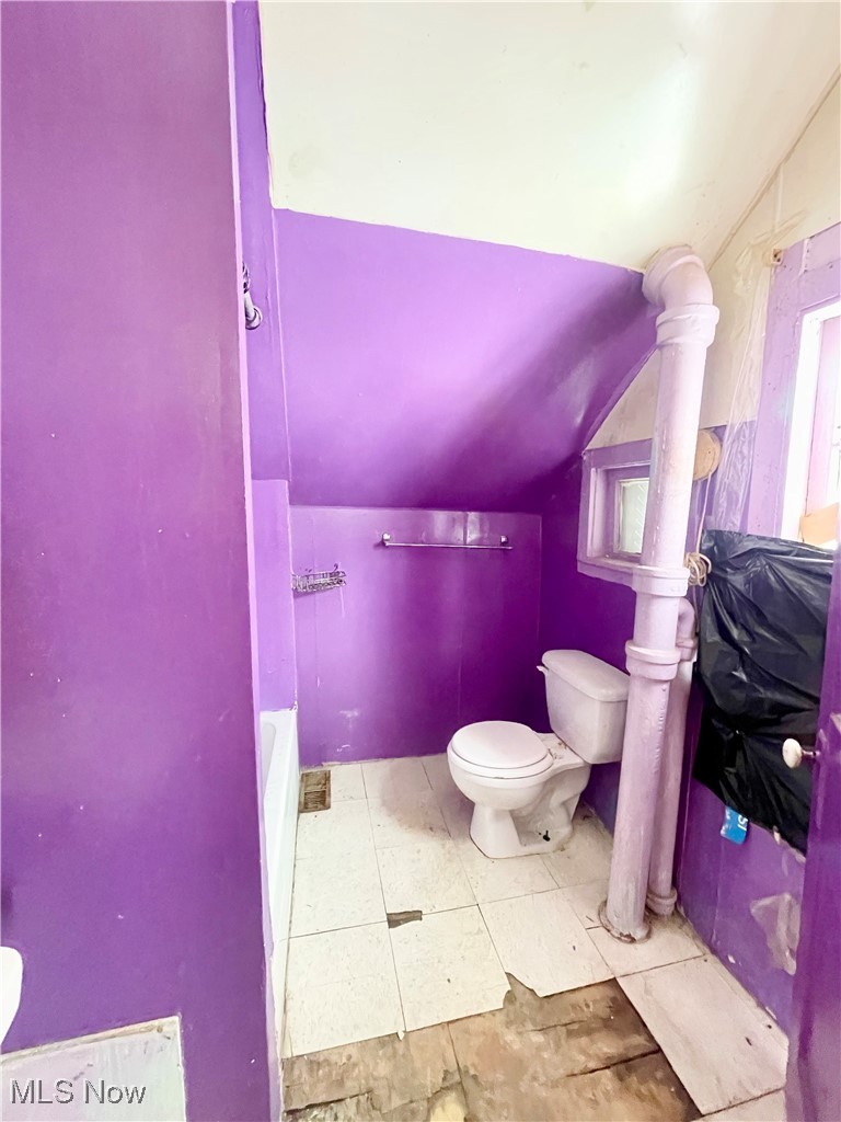 1593 E 45th Street Cleveland OH 44103