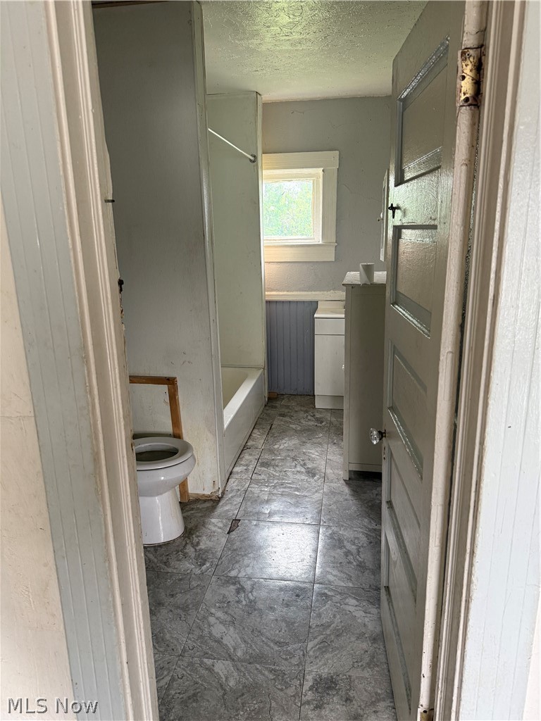 1549 E 85th Street Cleveland OH 44106