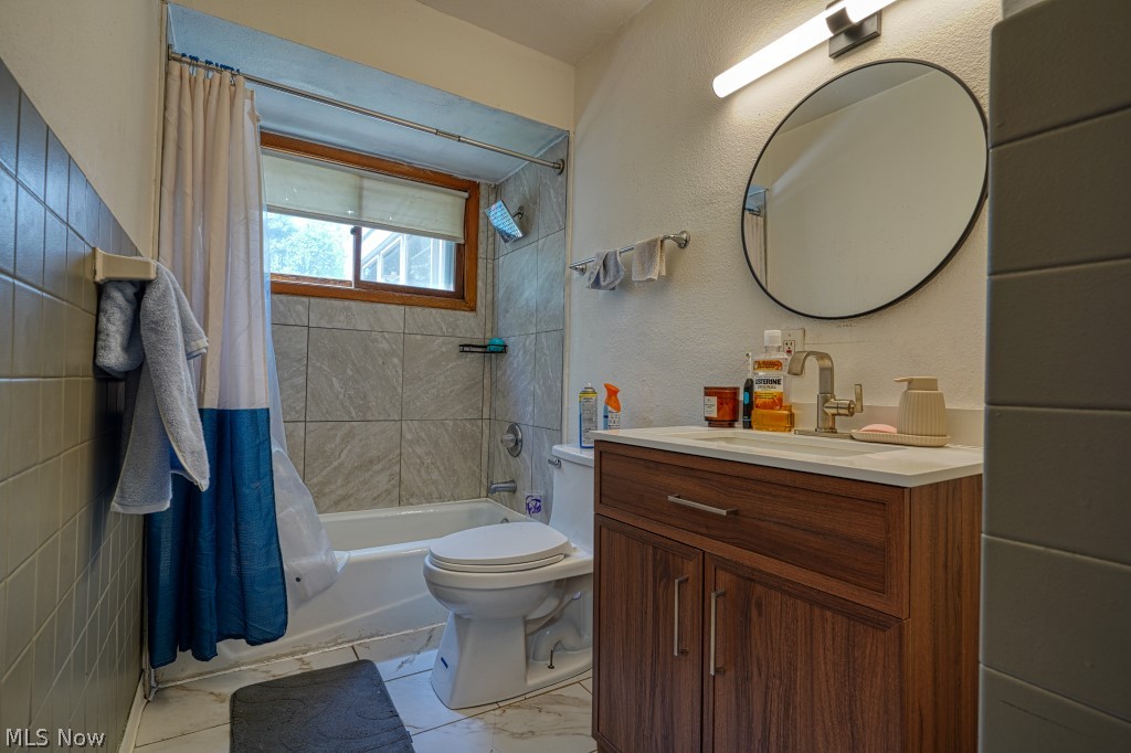 16684 Libby Road Maple Heights OH 44137