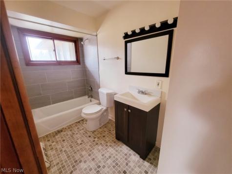 16684 Libby Road Maple Heights OH 44137