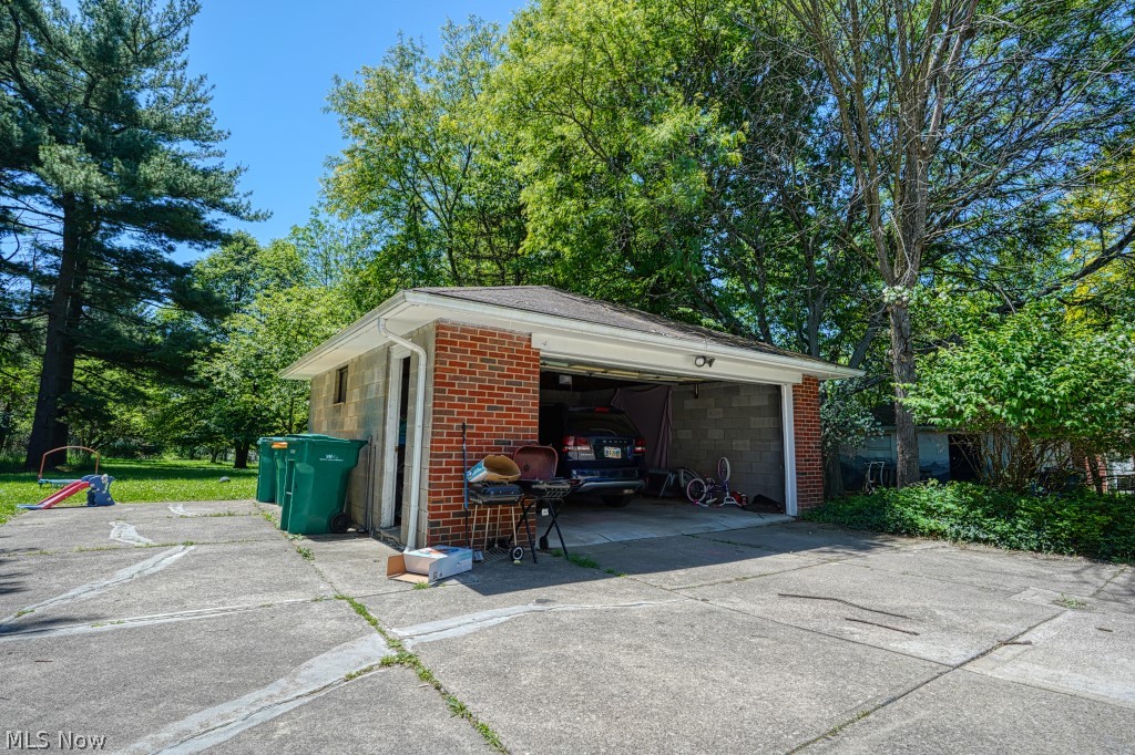 16684 Libby Road Maple Heights OH 44137