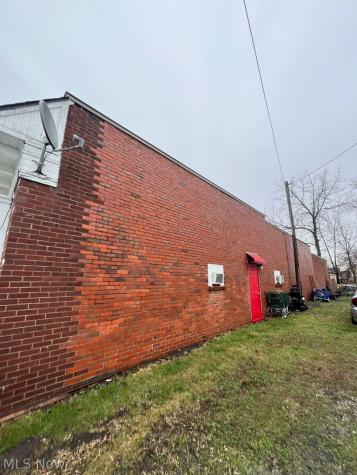1305 W 9th Street Lorain OH 44052