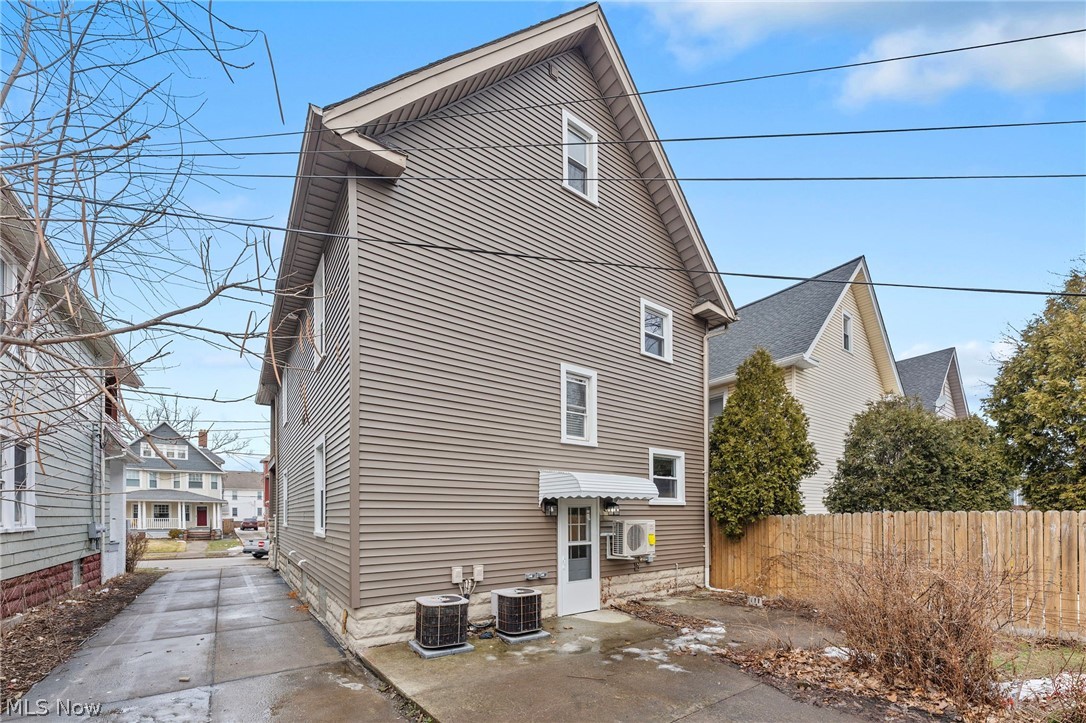 1535 Lakewood Avenue Lakewood OH 44107
