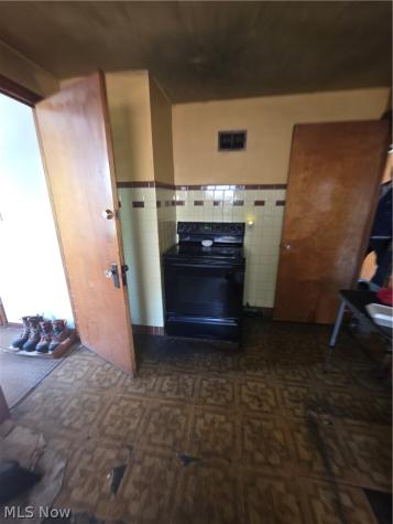 3045 Livingston Road Cleveland OH 44120