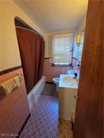 3045 Livingston Road Cleveland OH 44120