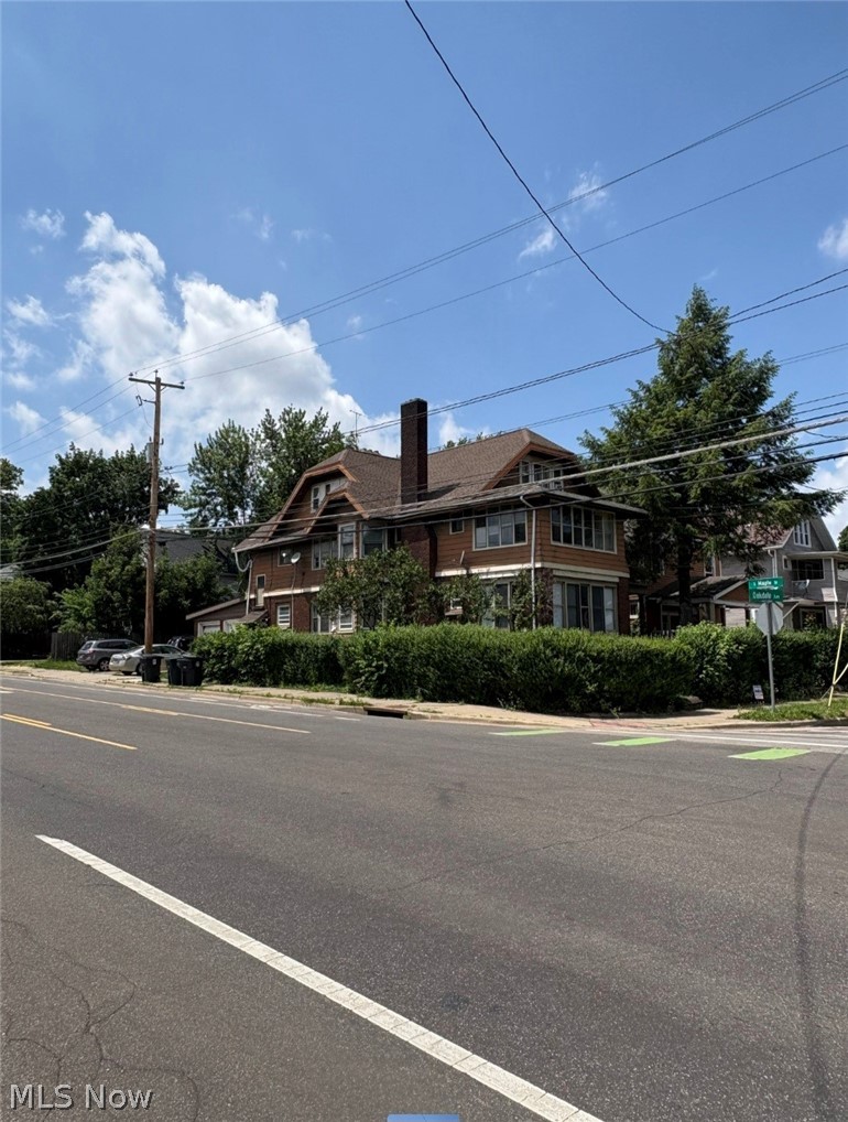 260 Oakdale Avenue Akron OH 44302