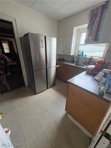 260 Oakdale Avenue Akron OH 44302