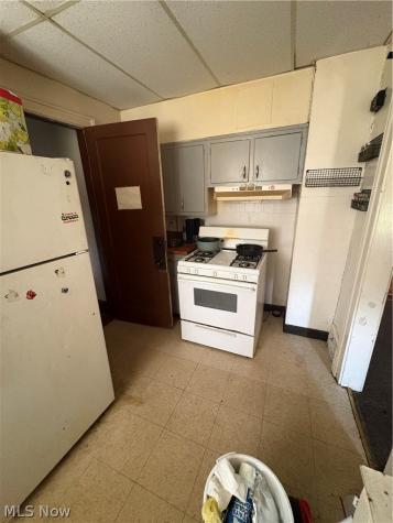 260 Oakdale Avenue Akron OH 44302