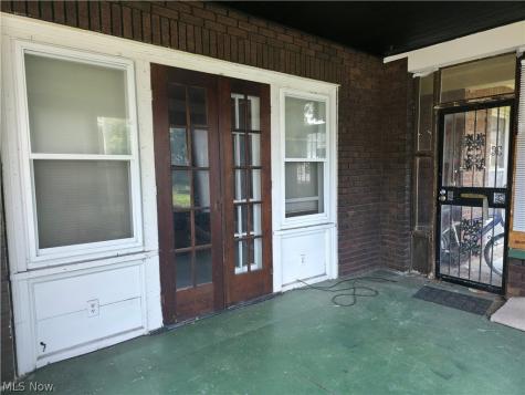260 Oakdale Avenue Akron OH 44302