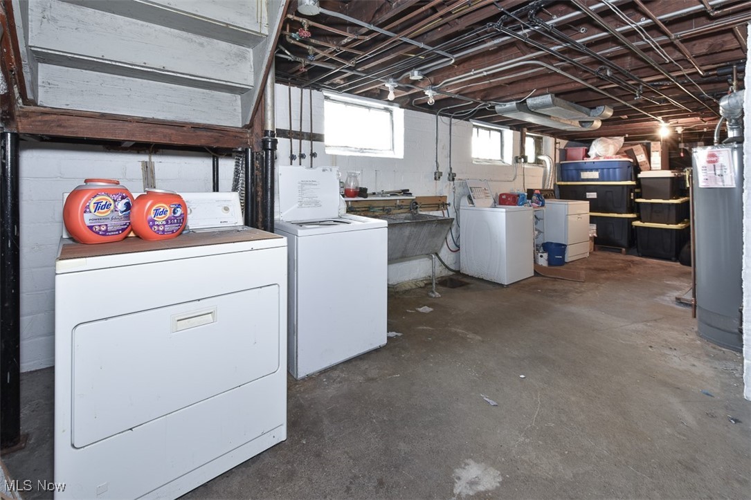 1650 Cohassett Avenue Lakewood OH 44107