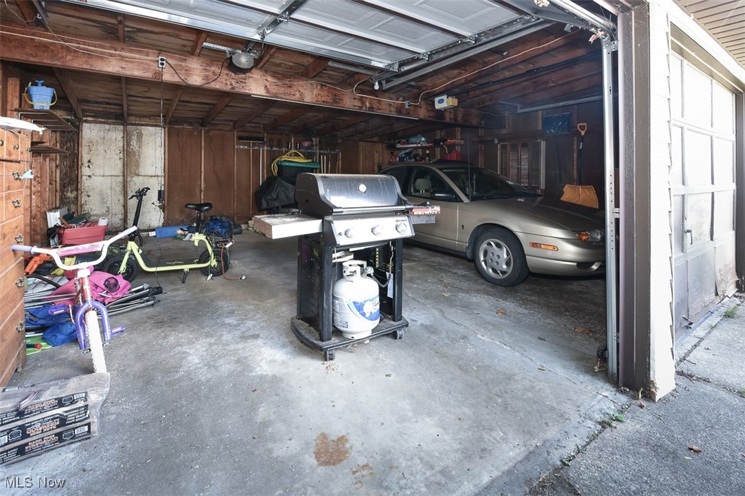 1650 Cohassett Avenue Lakewood OH 44107