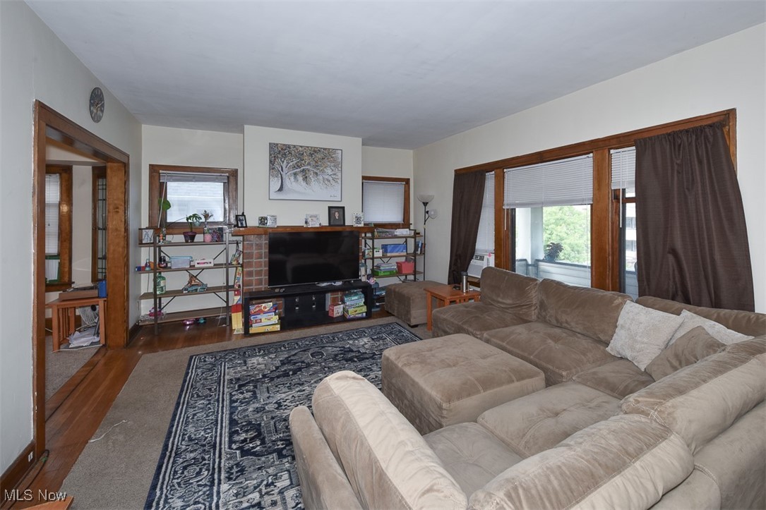 1650 Cohassett Avenue Lakewood OH 44107