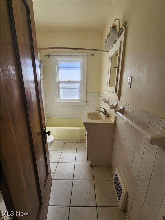 1650 Cohassett Avenue Lakewood OH 44107