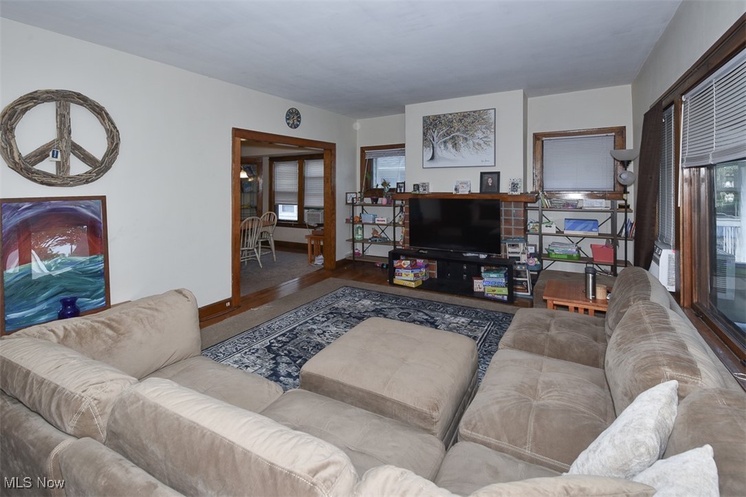 1650 Cohassett Avenue Lakewood OH 44107