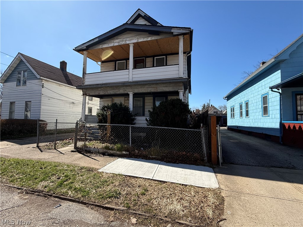 1068 E 68th Street Cleveland OH 44103