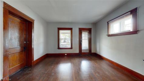 1497 Coutant Avenue Lakewood OH 44107