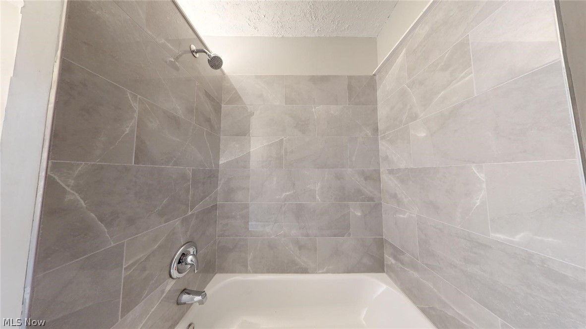 1497 Coutant Avenue Lakewood OH 44107