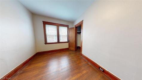 1497 Coutant Avenue Lakewood OH 44107