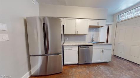 1497 Coutant Avenue Lakewood OH 44107