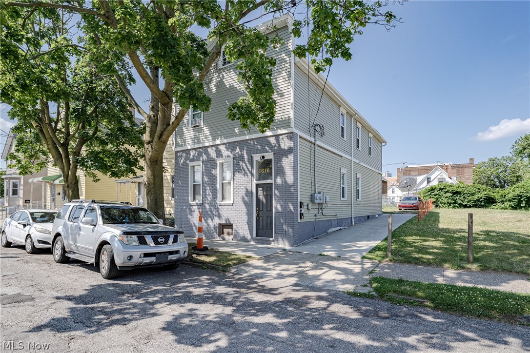 1616 E 33rd Street Cleveland OH 44114