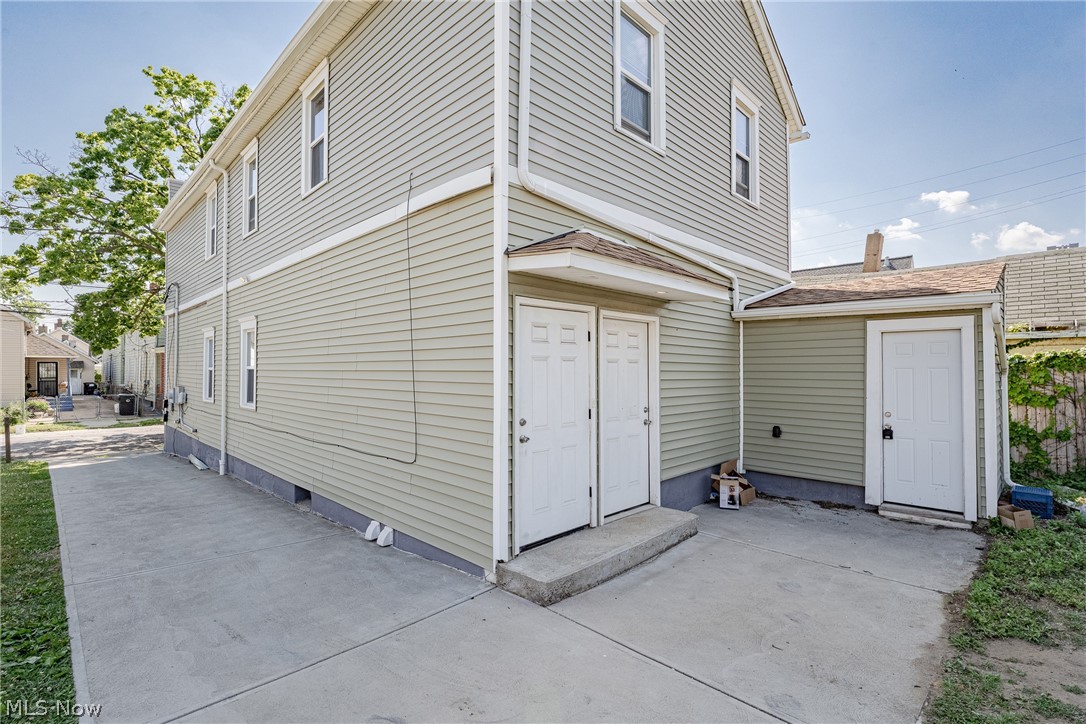 1616 E 33rd Street Cleveland OH 44114