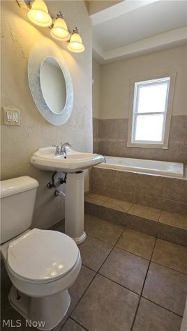 3738 W 137th Street Cleveland OH 44111