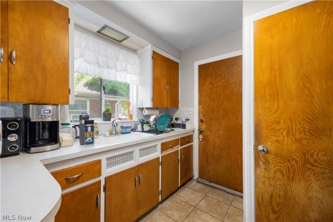 19658 Hilliard Boulevard Rocky River OH 44116