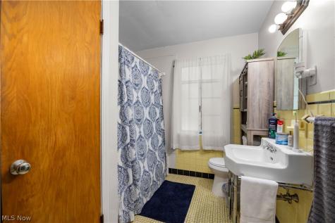 19658 Hilliard Boulevard Rocky River OH 44116