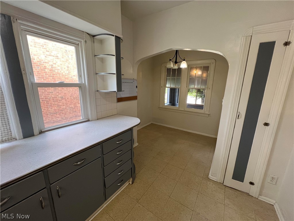 5406 Theota Avenue Parma OH 44129