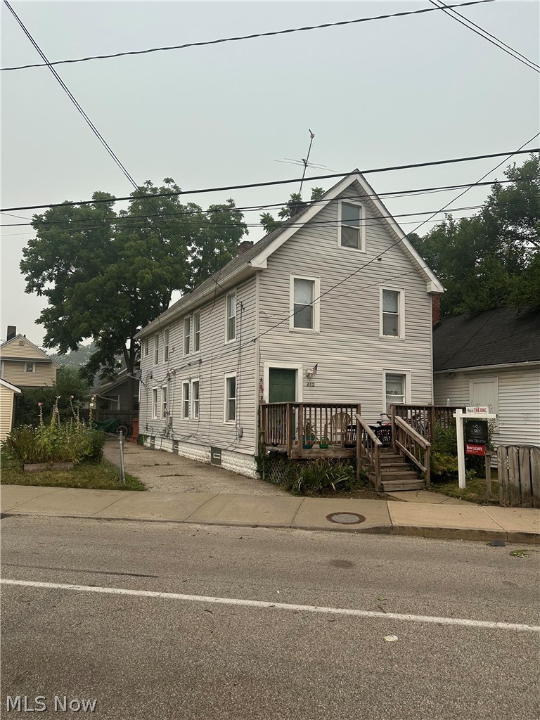 912 Starkweather Avenue Cleveland OH 44113