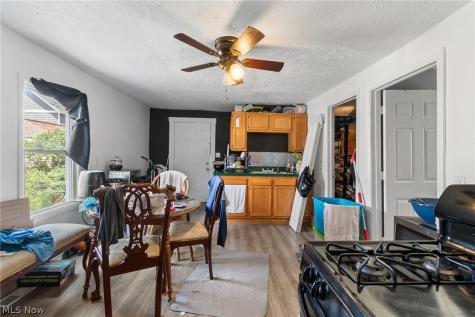 912 Starkweather Avenue Cleveland OH 44113