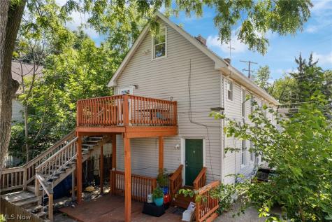 912 Starkweather Avenue Cleveland OH 44113