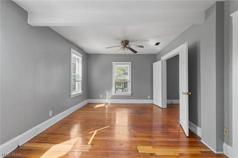 912 Starkweather Avenue Cleveland OH 44113