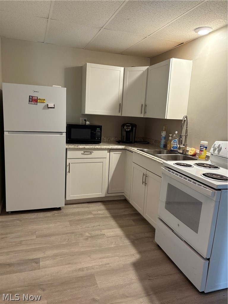 4006 Center Road Ashtabula OH 44004