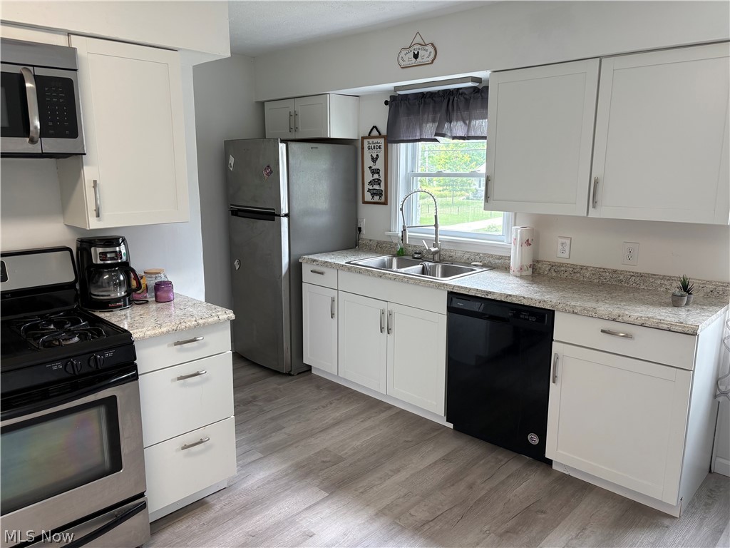 4006 Center Road Ashtabula OH 44004
