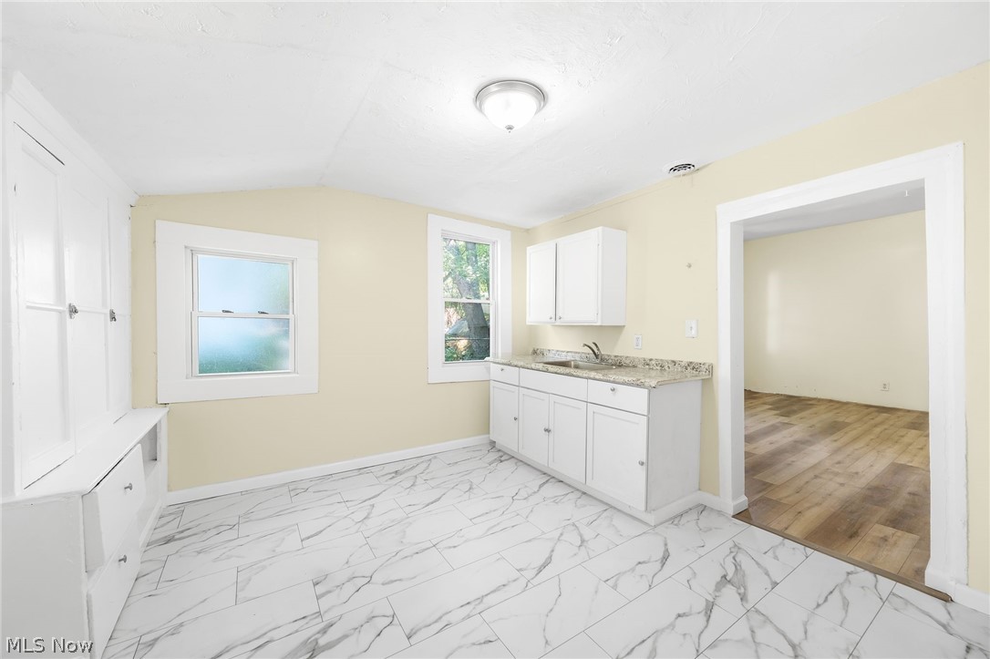 3020 W 47th Street Cleveland OH 44102