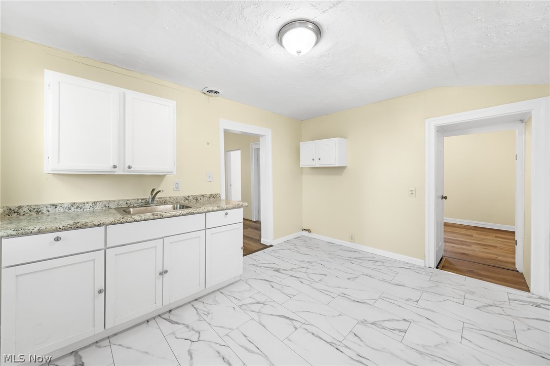 3020 W 47th Street Cleveland OH 44102