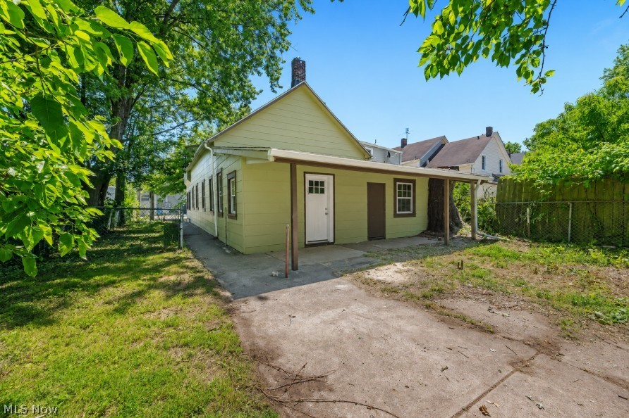 3020 W 47th Street Cleveland OH 44102