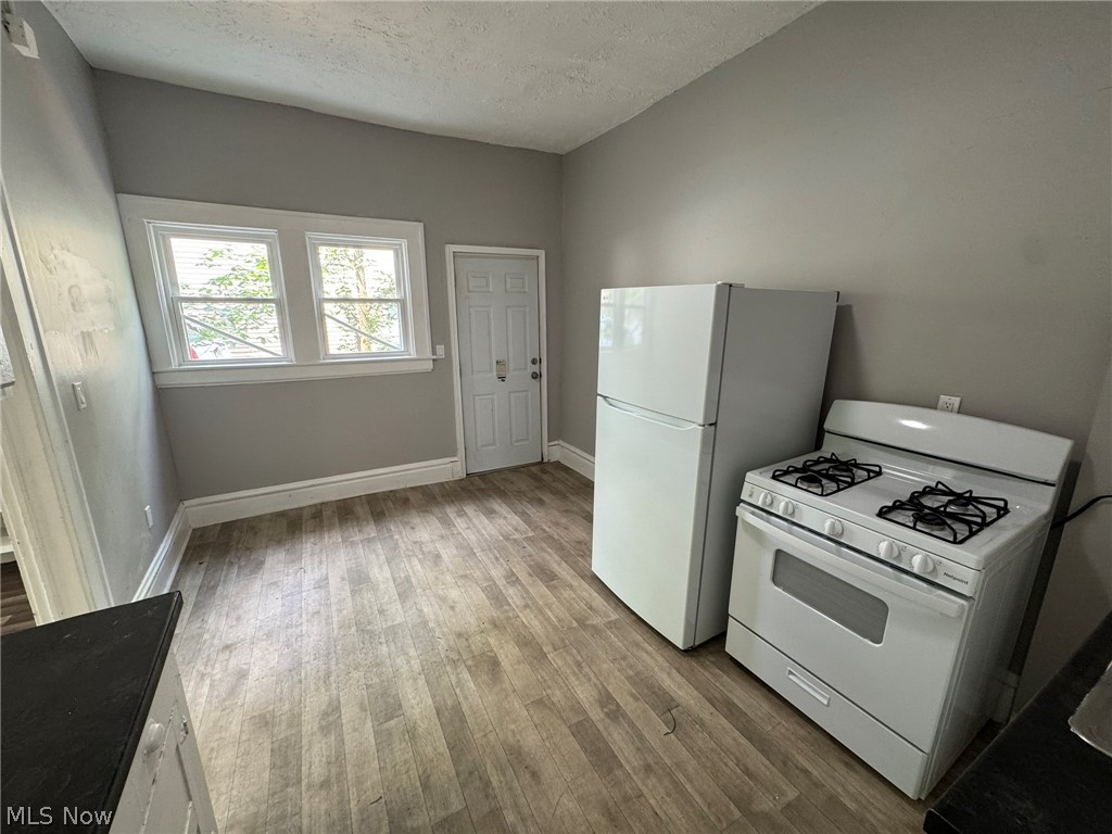 674-676 Carlysle Street Akron OH 44310