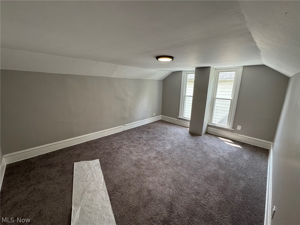 674-676 Carlysle Street Akron OH 44310