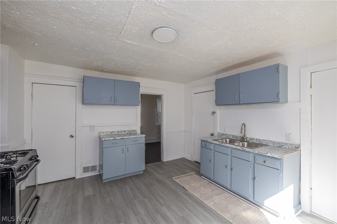 10117 Hampden Avenue Cleveland OH 44108