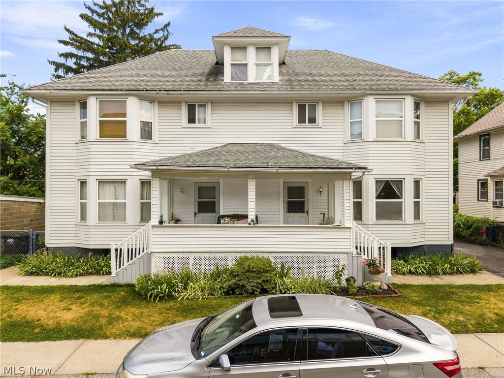 1415 Clifton Place Lakewood OH 44107