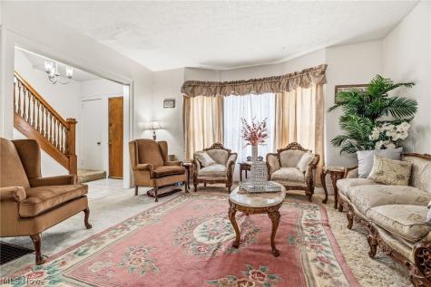 1415 Clifton Place Lakewood OH 44107