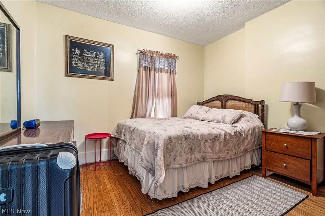 1415 Clifton Place Lakewood OH 44107