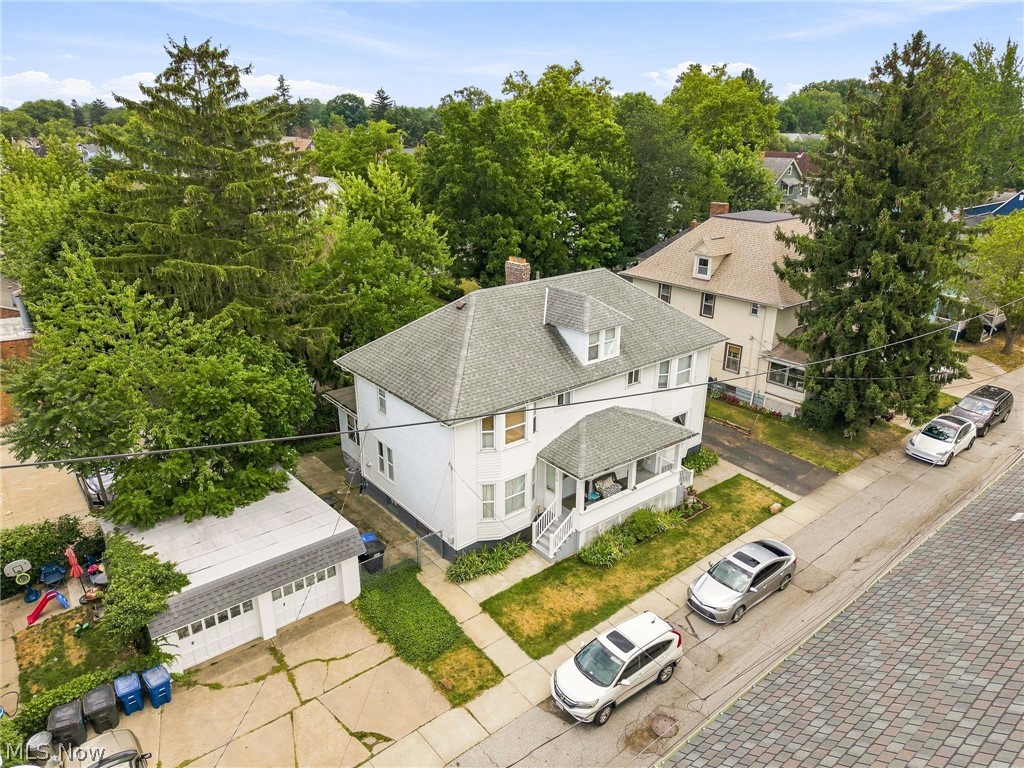 1415 Clifton Place Lakewood OH 44107