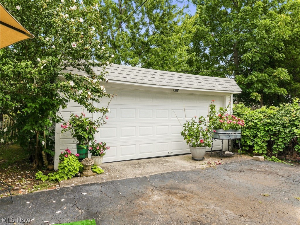 1415 Clifton Place Lakewood OH 44107