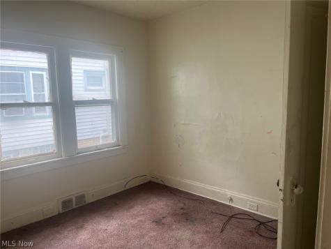 1083 E 177th Street Cleveland OH 44119